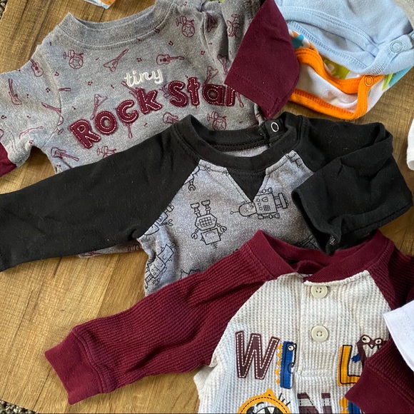 27 pieces 0-3 to 3-6m Baby Boy Bundle - Picture 12 of 16